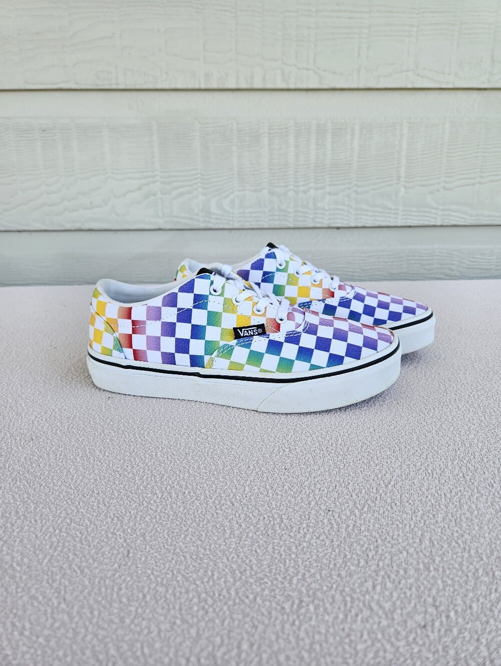 VANS Off The Wall Doheny Rainbow Check Low Top Sneaker Youth SZ 2 White